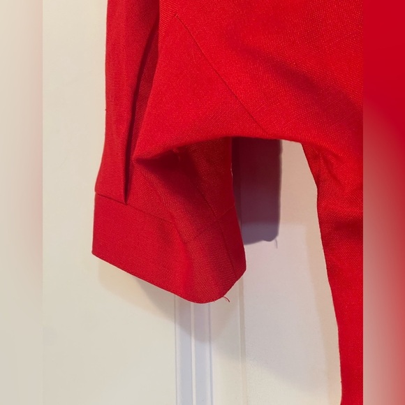 Gorgeous VINTAGE 70s Chairman of the Board by PSI Red Blouse with Shoulder Pads - Picture 6 of 16